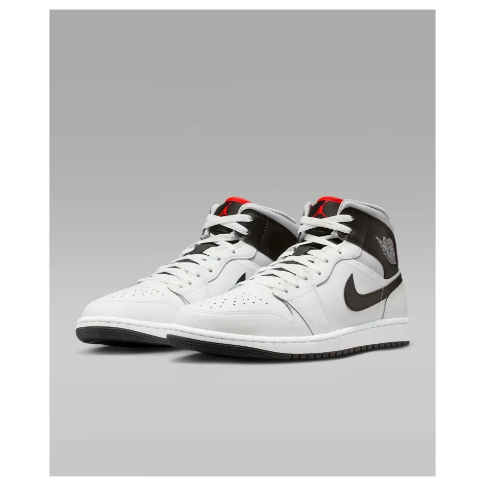 Air Jordan 1 Mid Basketball Sneakers i skinn
