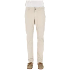 Bobby Chinos