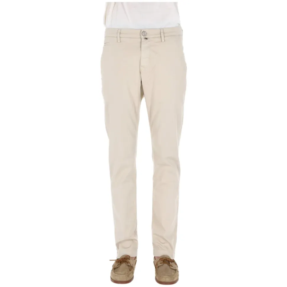 Bobby Chinos