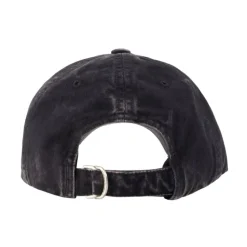 Caps