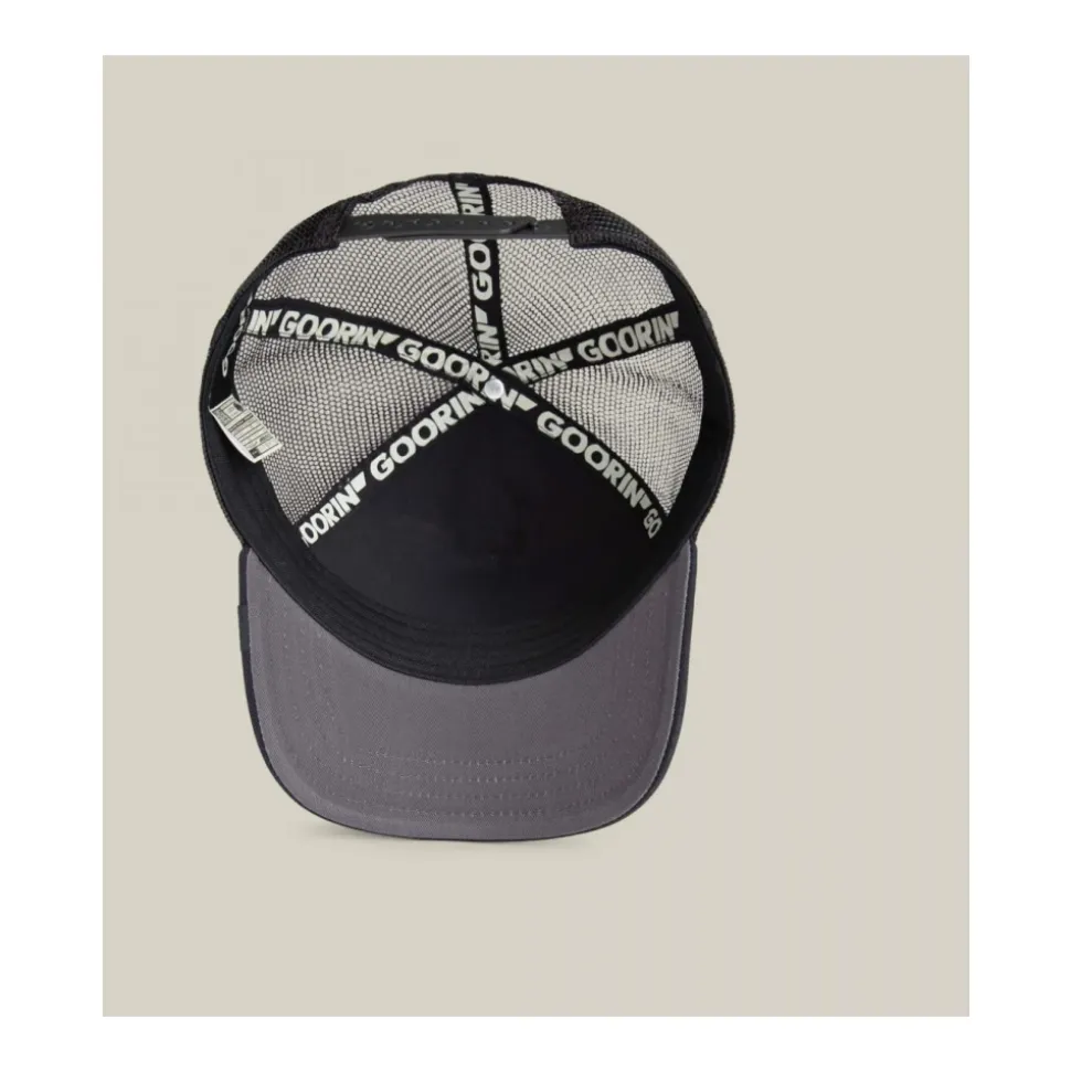 Caps