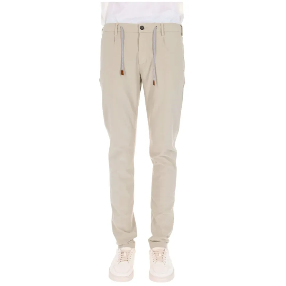 Chinos