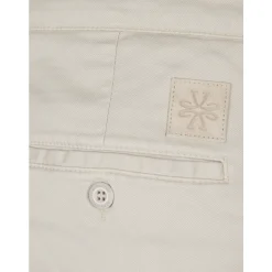 Chinos