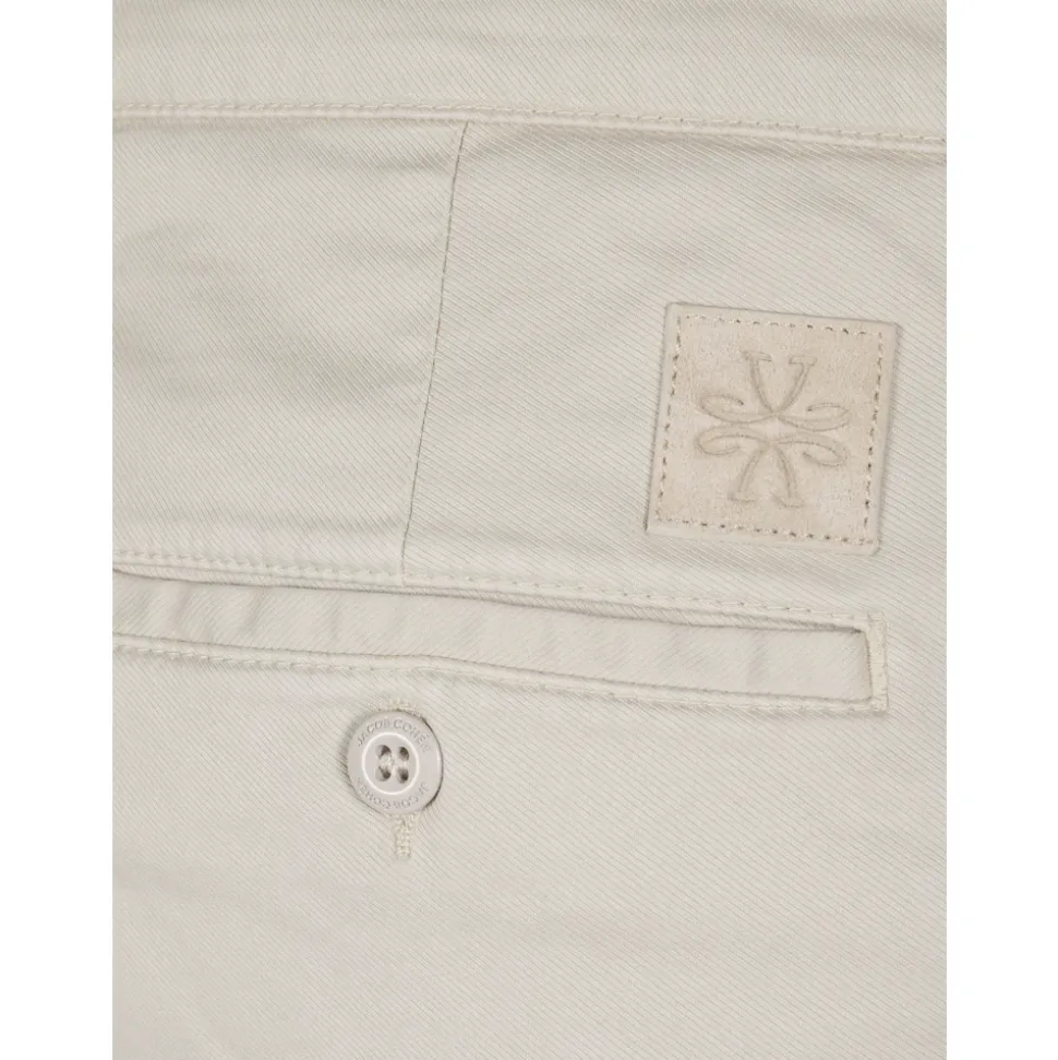 Chinos