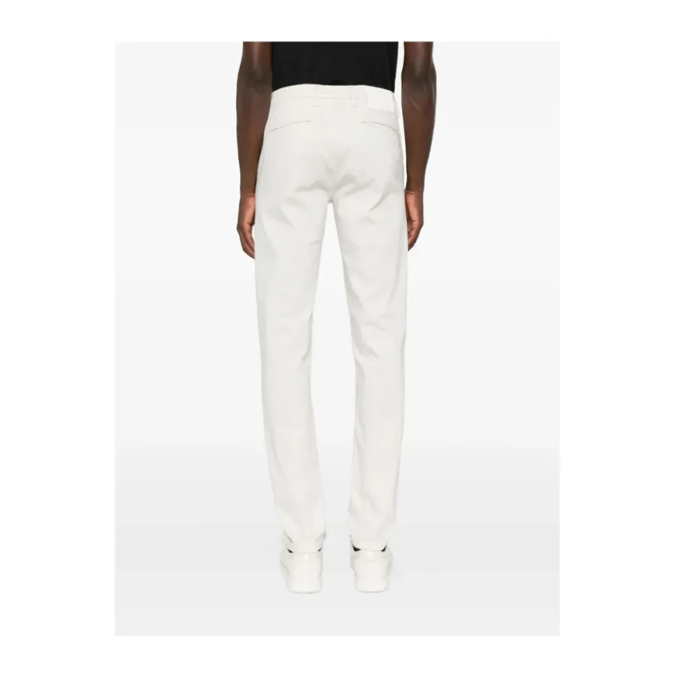 Chinos