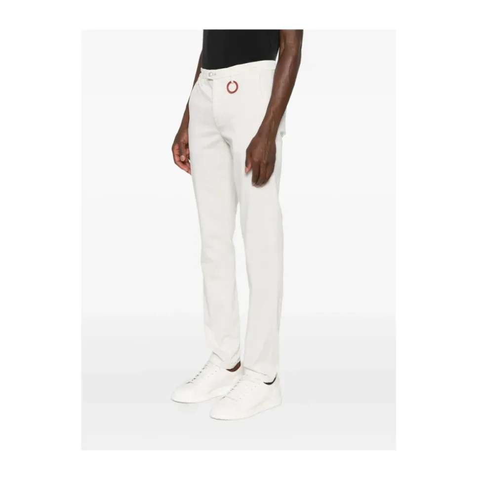 Chinos