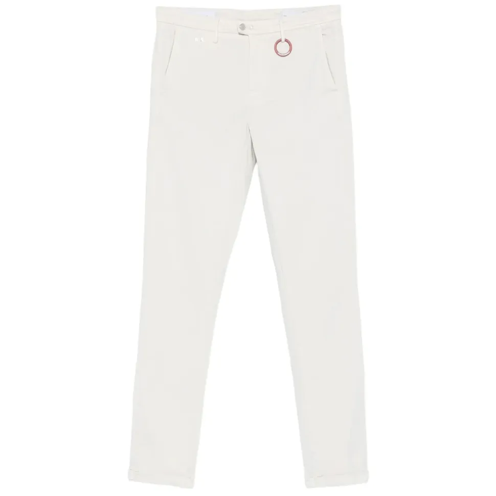 Chinos