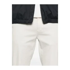 Chinos