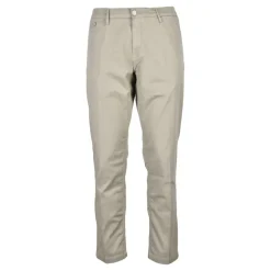 Chinos