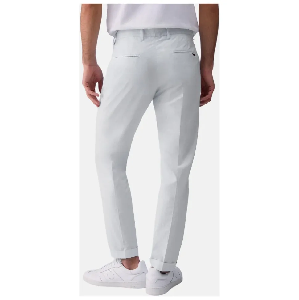 Chinos