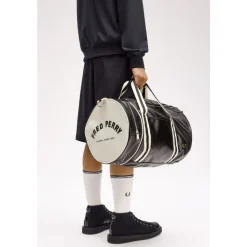 Classic Barrel Bag
