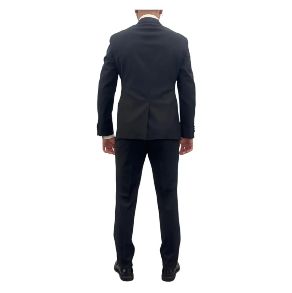 Elegant Smoking Suit