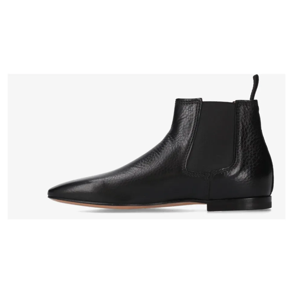 Essential Chelsea Boot