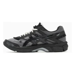 GEL-CUMULUS 16 Sneakers