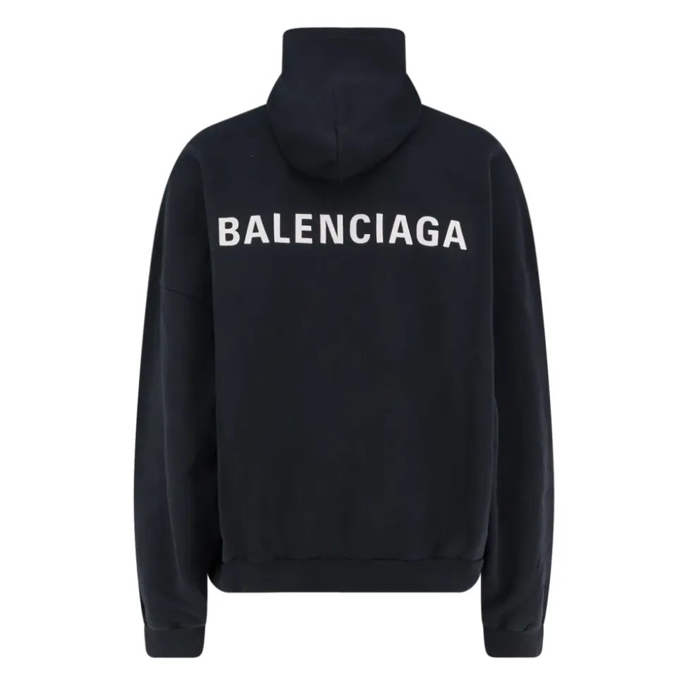 Hettegenser med brodert logo