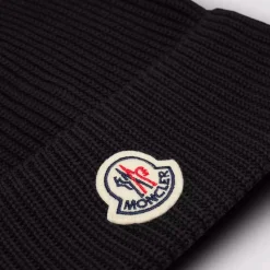J1 091 3B00024 M1367 999 Beanie