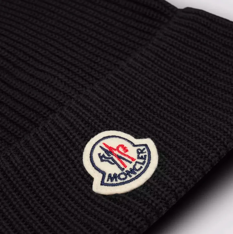 J1 091 3B00024 M1367 999 Beanie