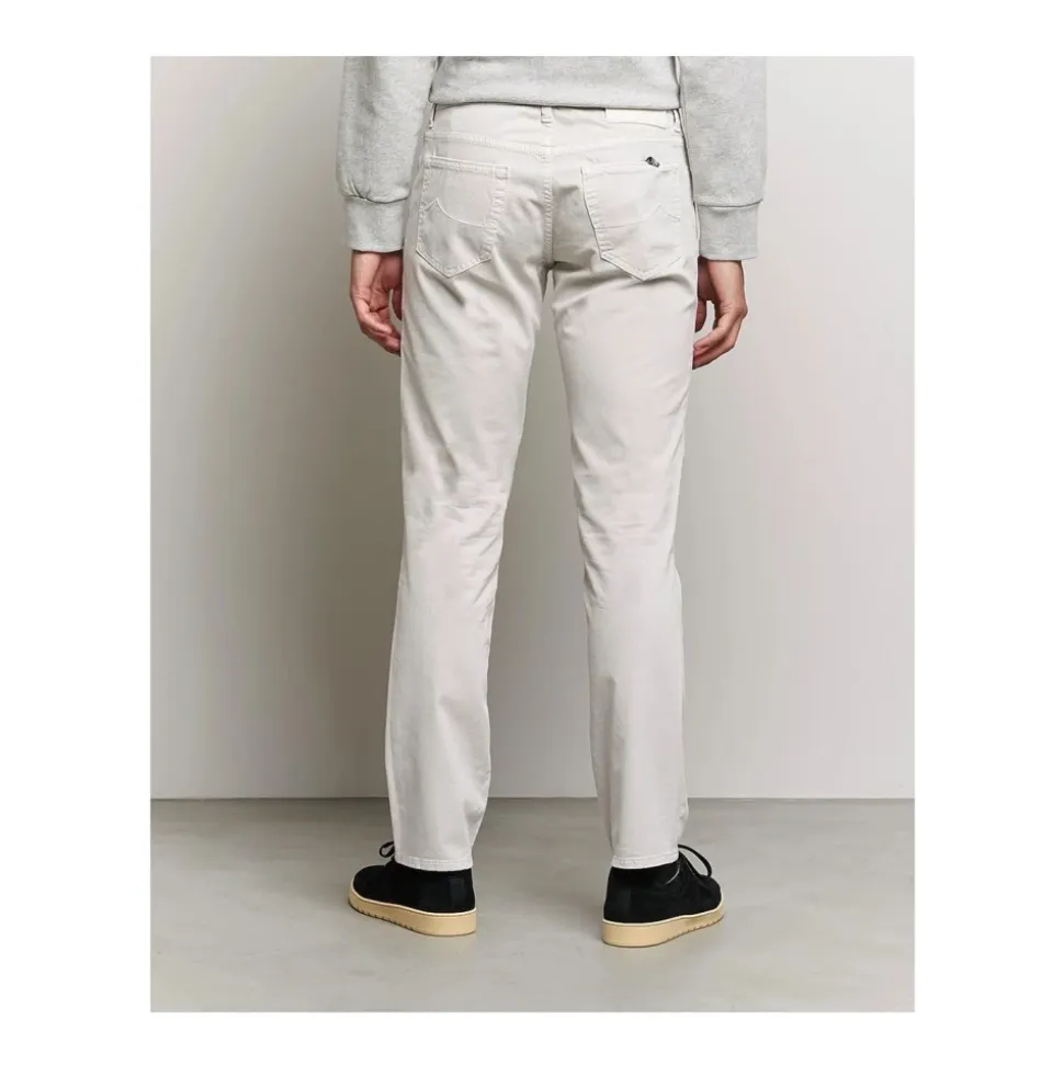 J688 Chinos