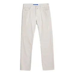 J688 Chinos