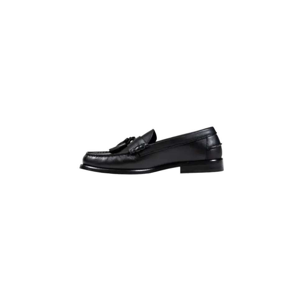 Leather Tassel Loafer