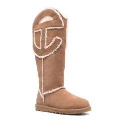 Logo Tall Boot