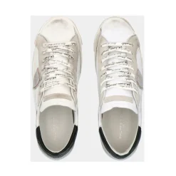 Low Top Sneakers