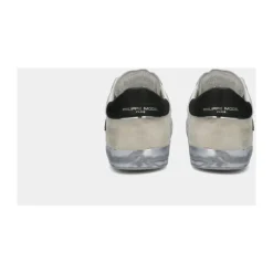 Low Top Sneakers