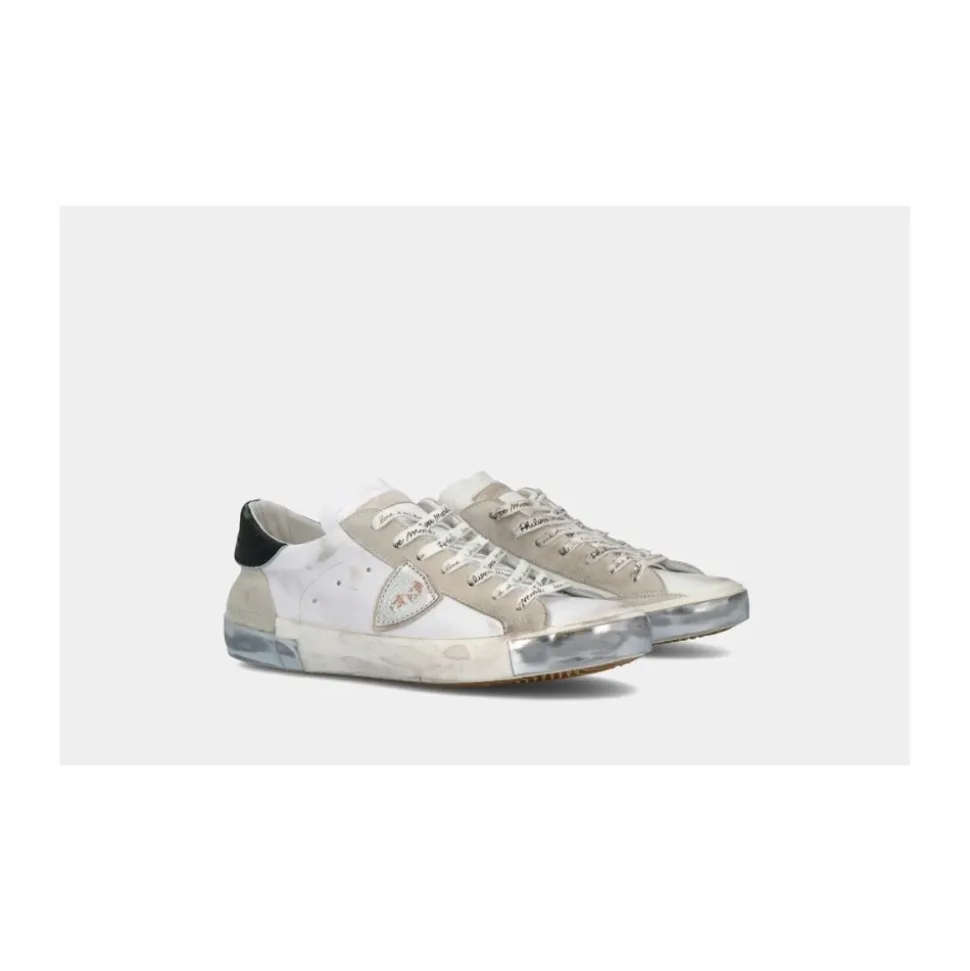 Low Top Sneakers