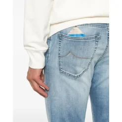 Lys Blå Stonewashed Slim Fit Denim