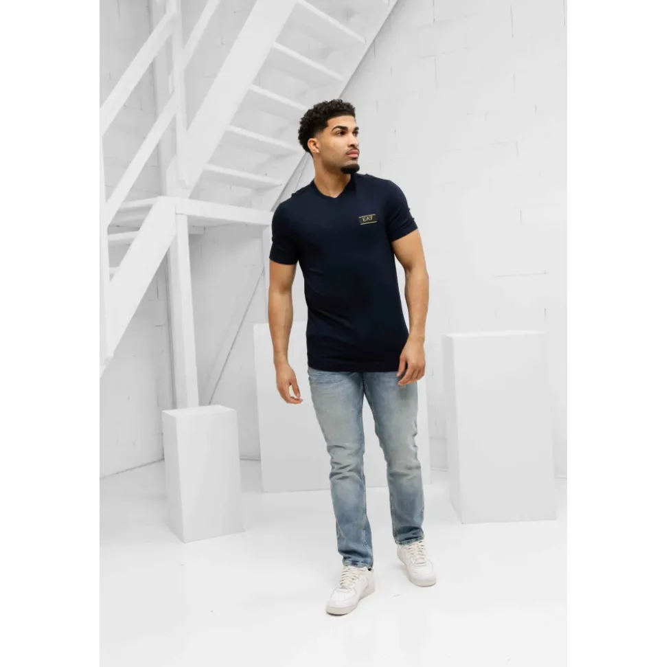 7M001331 T-Shirt