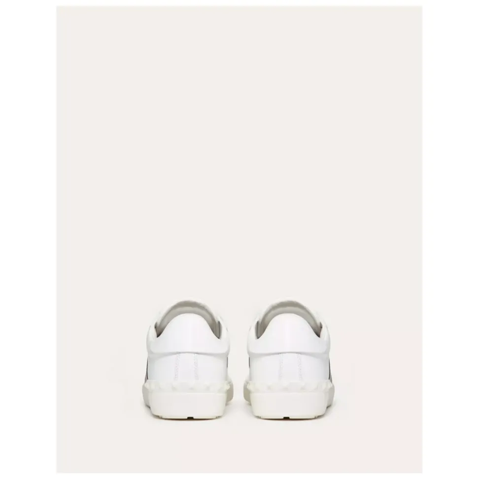 Open Sneakers