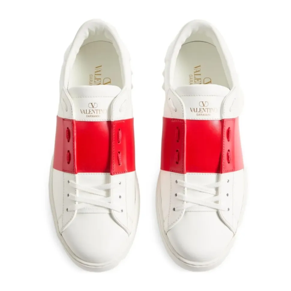 Open Sneakers