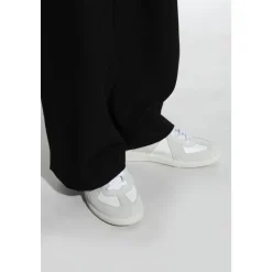 Replica Sneaker