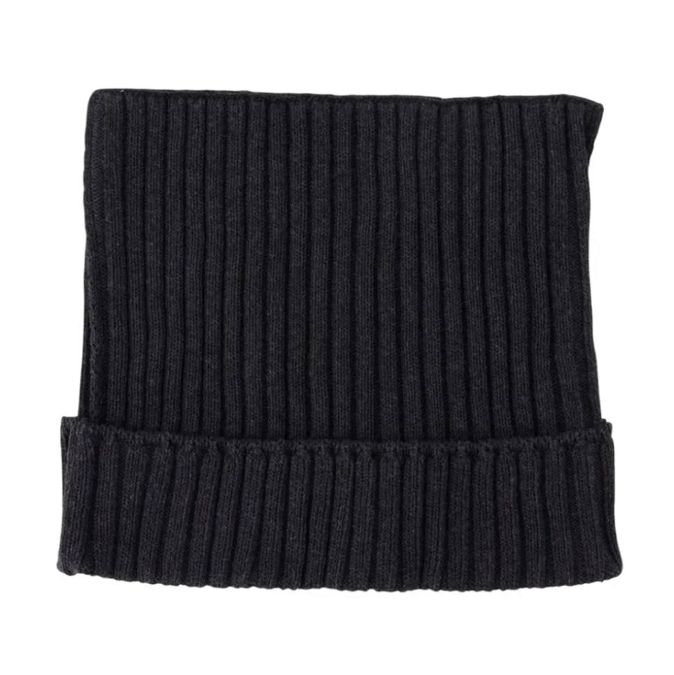 Ribbestrikket firkantet beanie