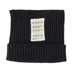Ribbestrikket firkantet beanie