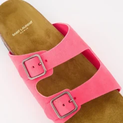 Sandaler i skinn med spennelukning