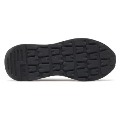 57/40 Sneaker