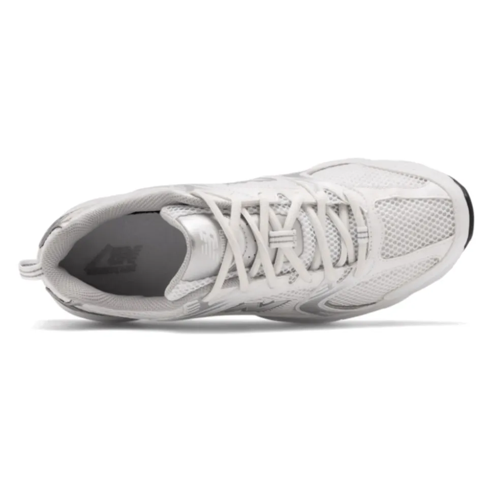 530 Sneakers