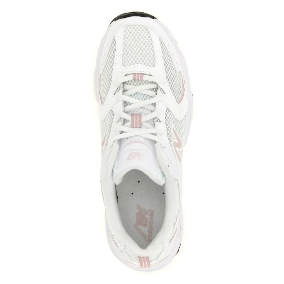 530 Sneakers
