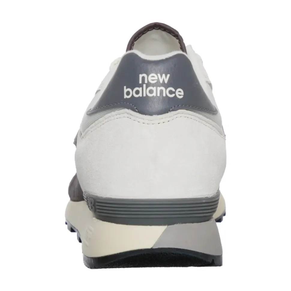 475 Sneakers