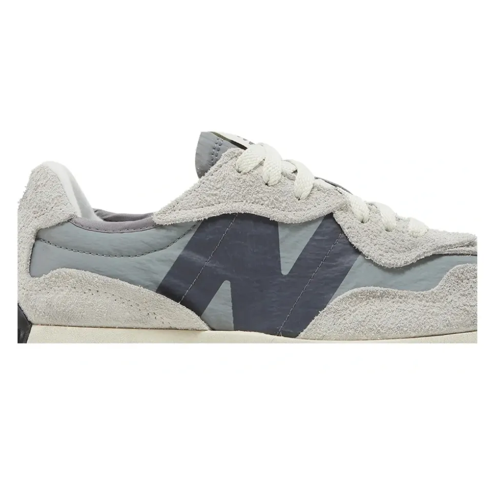 327 Sneakers