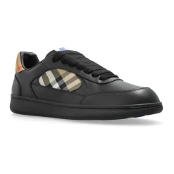 Sneakers med logo