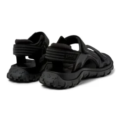 Sorte flate sandaler for menn