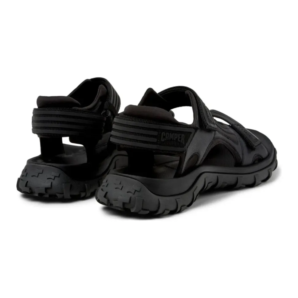 Sorte flate sandaler for menn