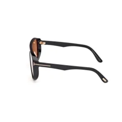Stilige solbriller brune fotokromatiske wraparound svart