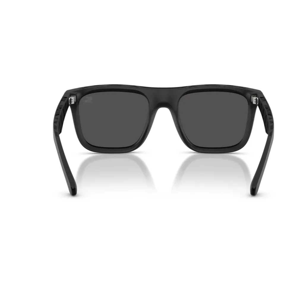 Stilige solbriller i trendy farge