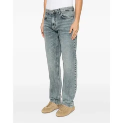 Straight Jeans