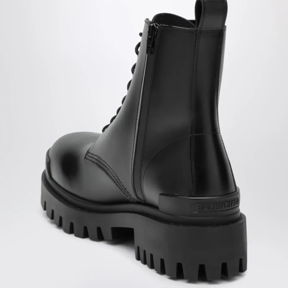 Strike Boot
