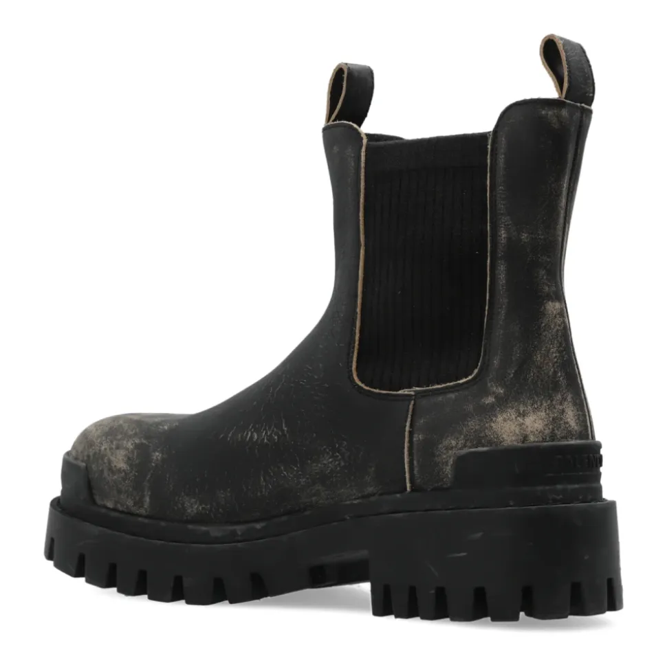 Strike Chelsea Boots
