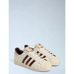 Superstar Sneakers